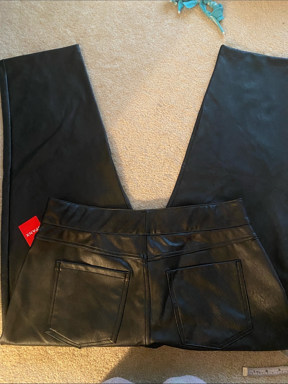 Spanx NWT black faux leather pull on pants size 1XL - Picture 4 of 7